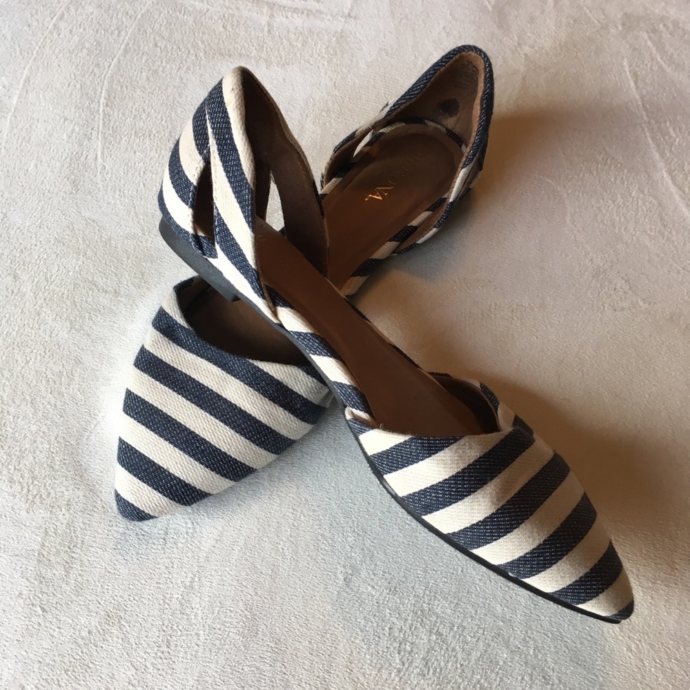 Merona Blue & Cream Stripped Size 6 Slip Ons